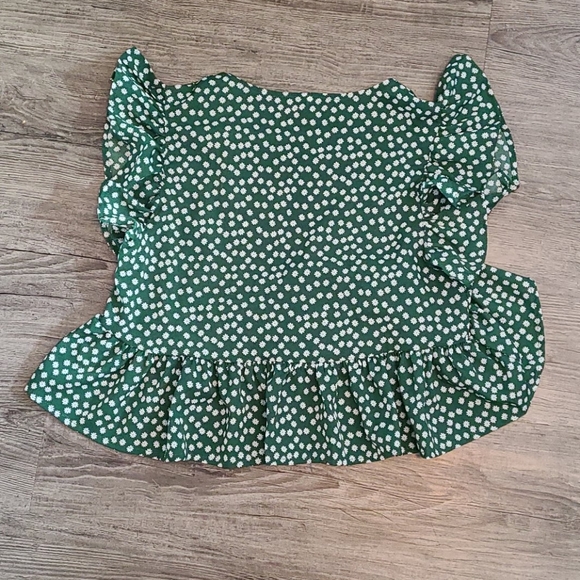 Shein flower crop top - Picture 2 of 5